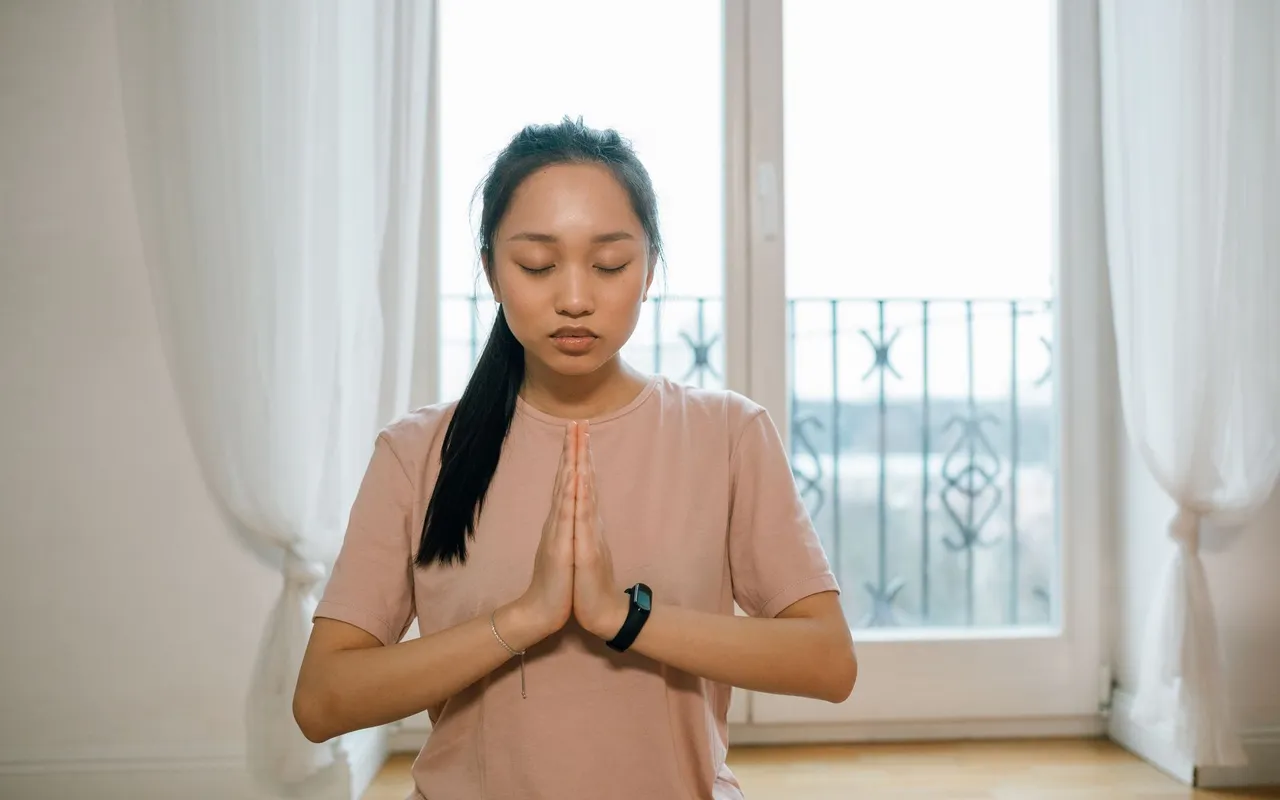 Non, gérer l'anxiété au quotidien ne se résume pas à « penser positif » — Vivre avec l'anxiété ne signifie pas y être condamné